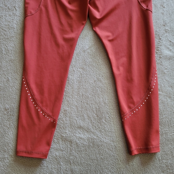 Zyia cropped leggings size 12 - Picture 9 of 10
